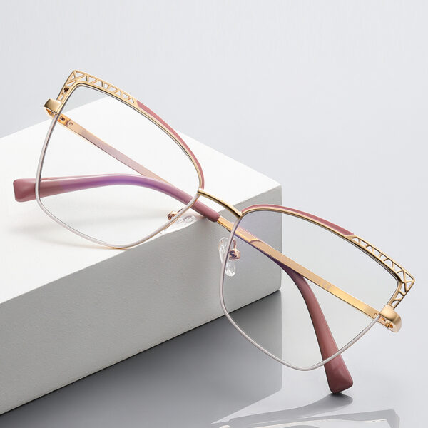 Tikool Galene's Stillness Glasses