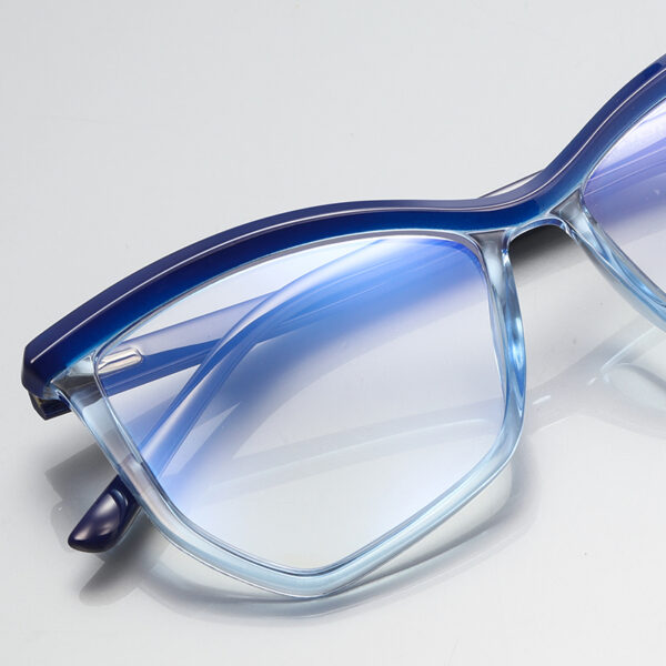 Tikool Ananke's Spiral Glasses